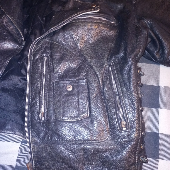 Vintage leather jacket - Picture 2 of 7